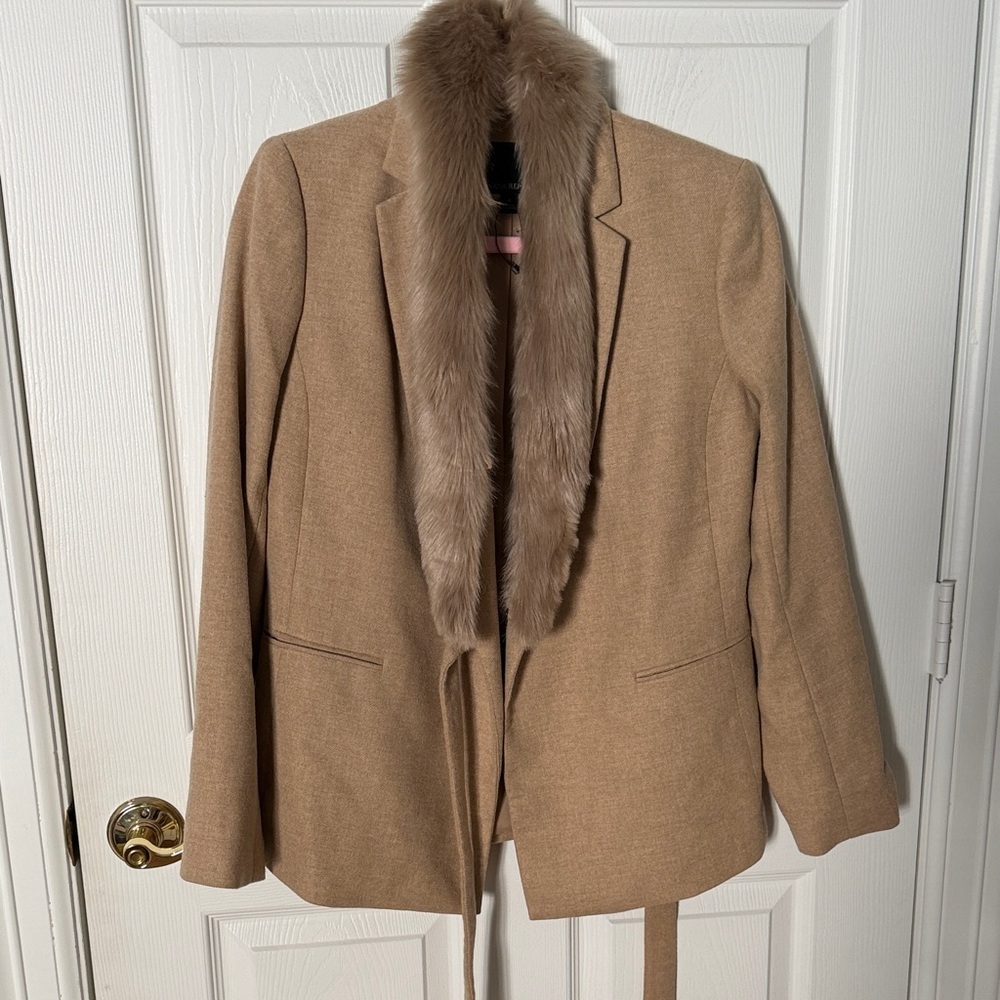 Banana Republic wool Camel Blazer with removable Fur-Trim Collar size 4